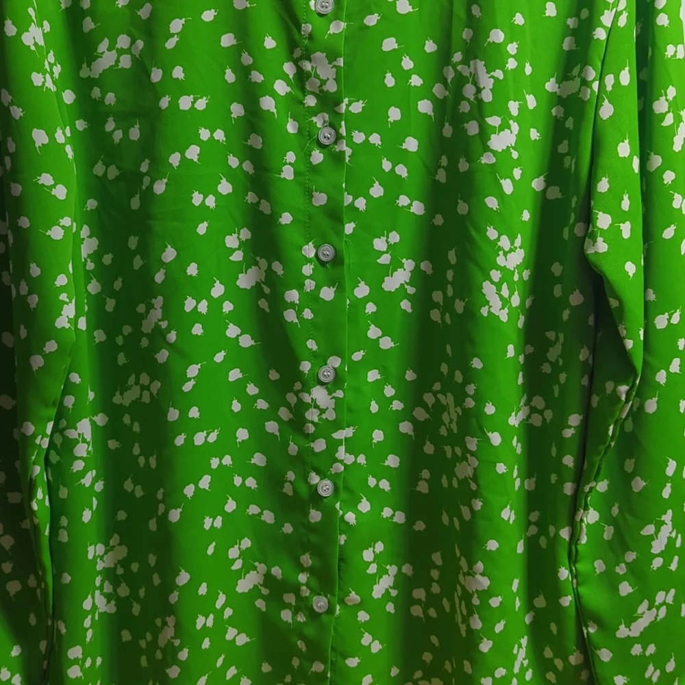 Dokotoo Green Abstract Dot Button-Down Shirt Size Large PTP 20 - Picture 4 of 7